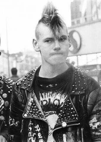Young_punk_US-c1984.thumb.jpg.4c5ff3a17999cab13278efb31cb5fc78.jpg