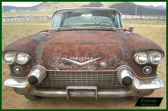 FoGen Carrosseries - 018 - Cadillac Eldorado Brougham (1957) - 006.JPG
